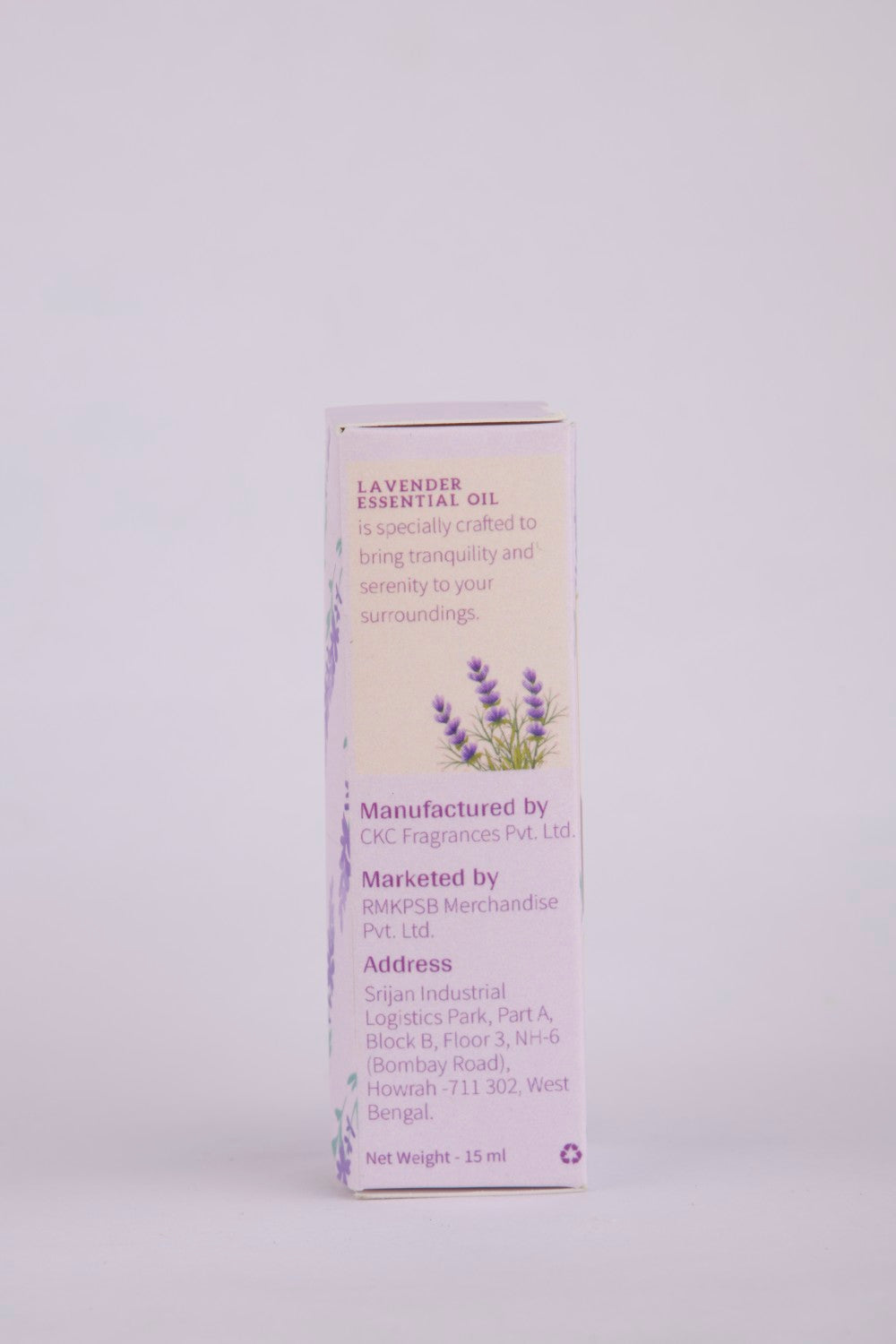 THE LAVENDER ESSENTIAL OIL