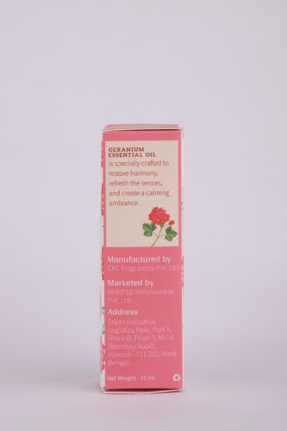 THE GERANIUM ESSENTIAL OIL